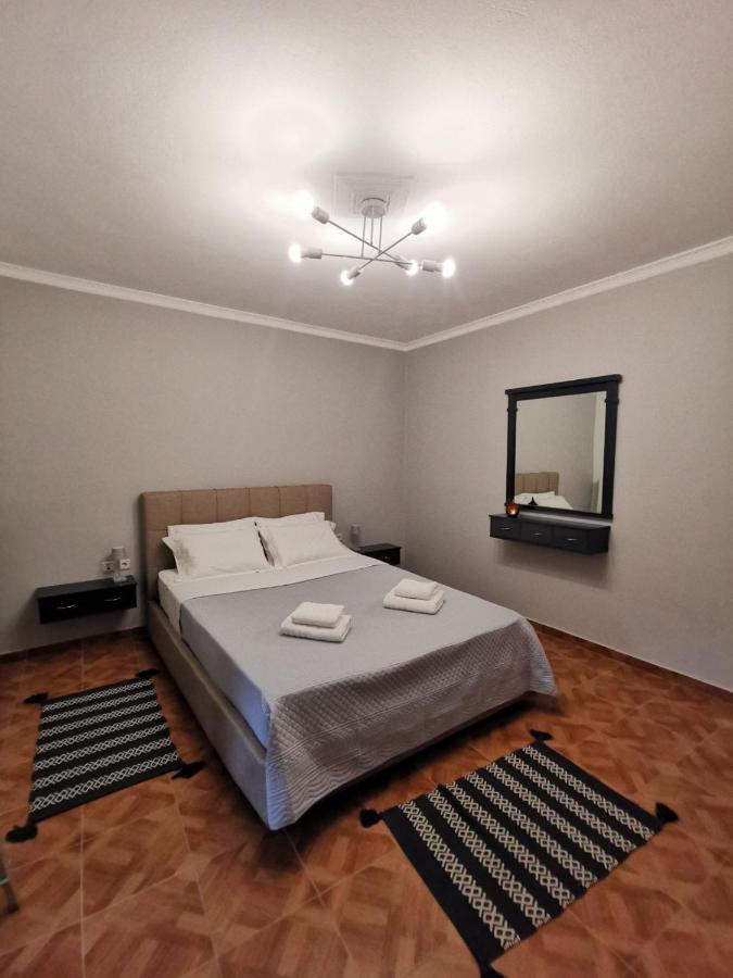 Antonela Sunshine Apartment By Corfu Escapes Perama  Bagian luar foto